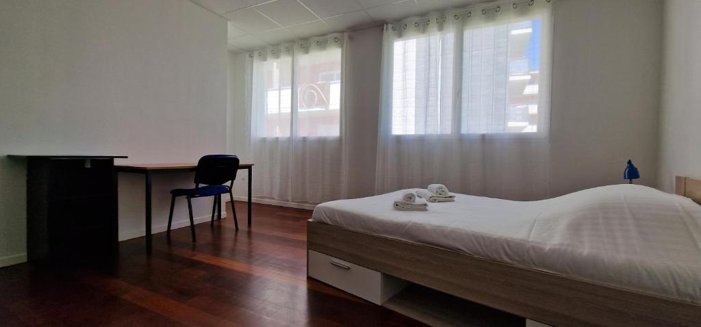 Zdjęcie z galerii obiektu Aerouant - Maison spacieuse pour 8 personnes sur 3 étages Idéal famille amis entreprises w mieście Brest