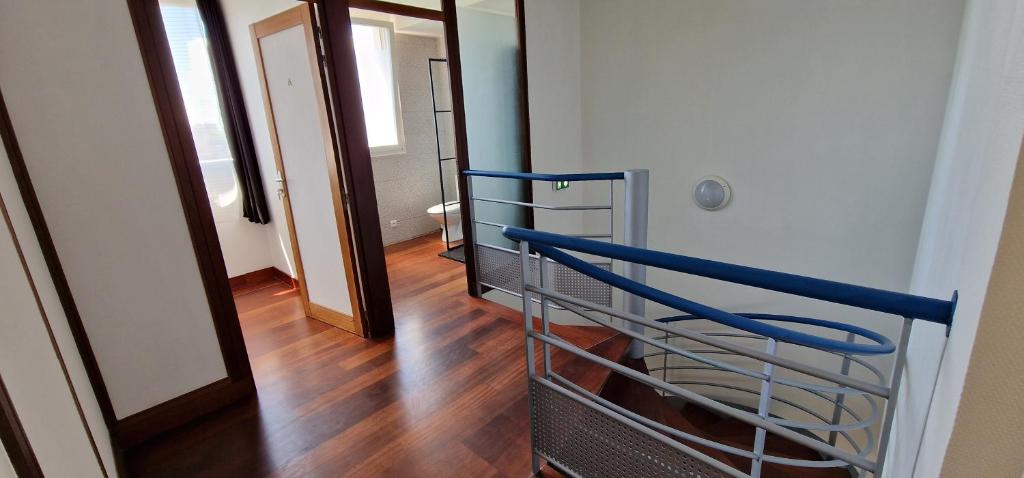 Zdjęcie z galerii obiektu Aerouant - Maison spacieuse pour 8 personnes sur 3 étages Idéal famille amis entreprises w mieście Brest
