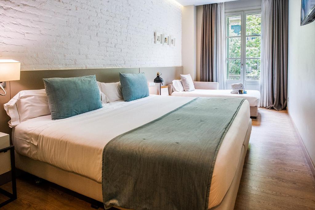 Hotel Well and Come Barcelona - Resim 5