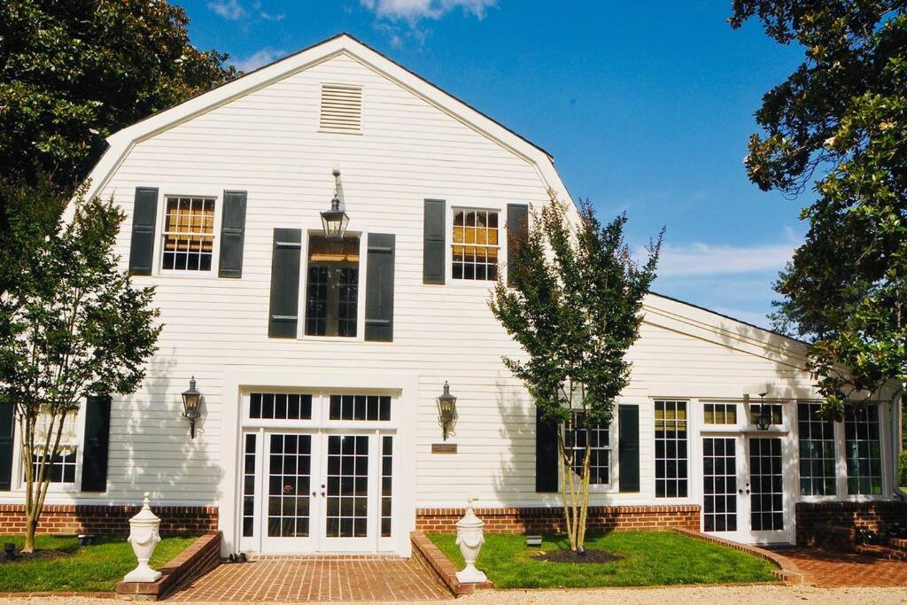 Carriage House at Cumberland Estate RIVERFRONT!, Cumberland Landing