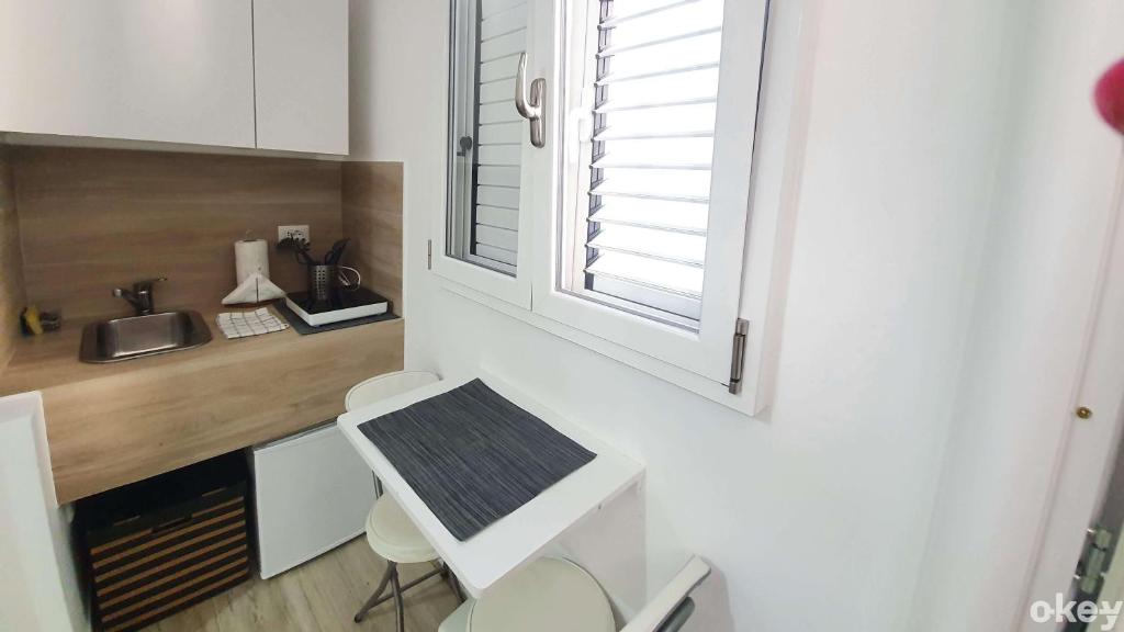 Kuchyňa alebo kuchynka v ubytovaní 2B Home - Bari Centro