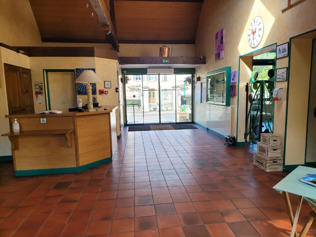 Fotografia z galérie ubytovania L'AUBERGE DE L'OLIVE v destinácii Dompierre-sur-Besbre