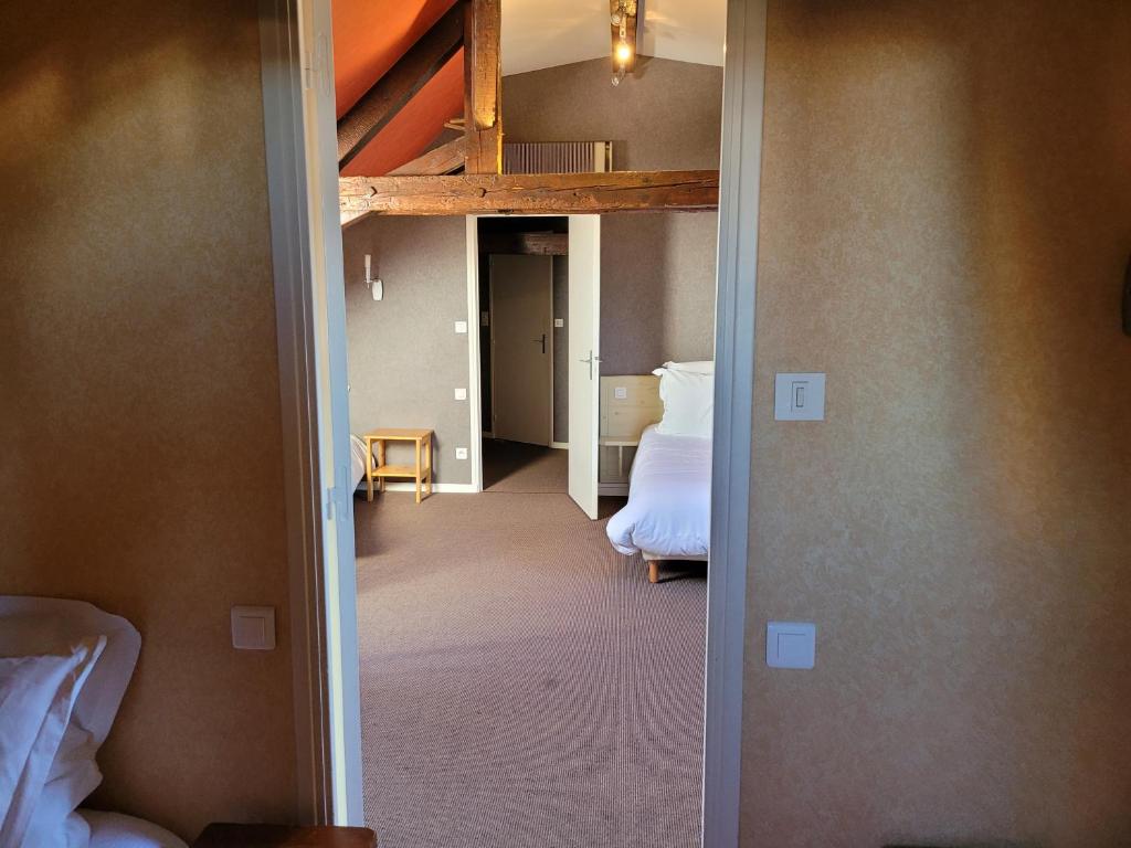 L'AUBERGE DE L'OLIVE - Familiekamer Met Badkamer