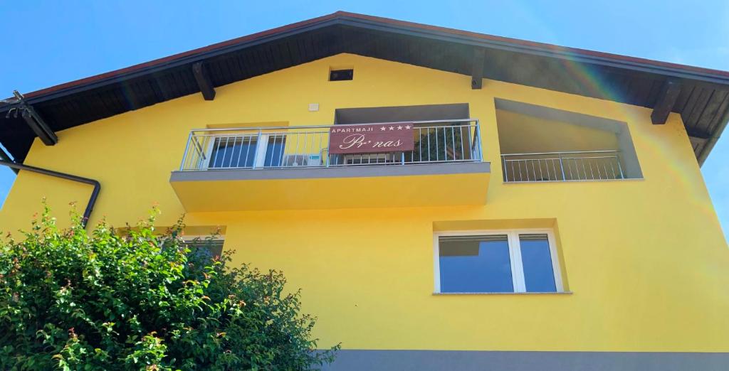 Budova, kde se apartmán nachází