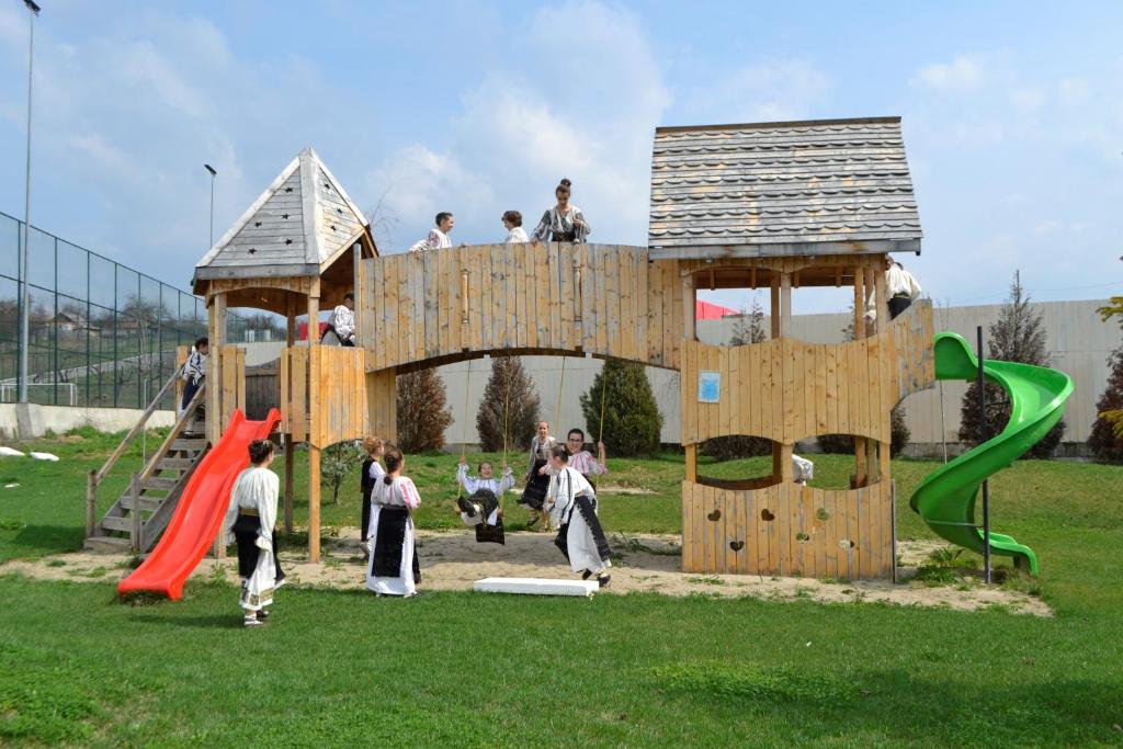 Herní místnost nebo prostor pro děti v ubytování Forest Retreat&Spa