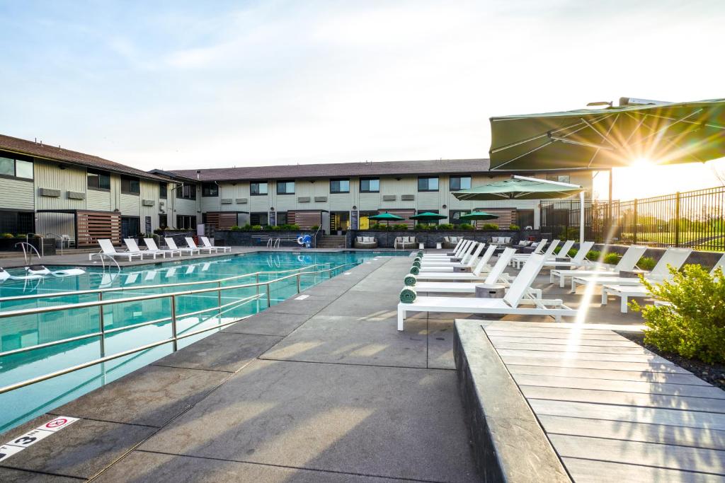 Bazén v ubytování Ruby River Hotel nebo v jeho okolí