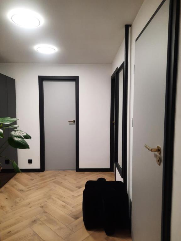 GOLD&BLACK OŚWIĘCIM CENTRUM - Twee Slaapkamers Appartement