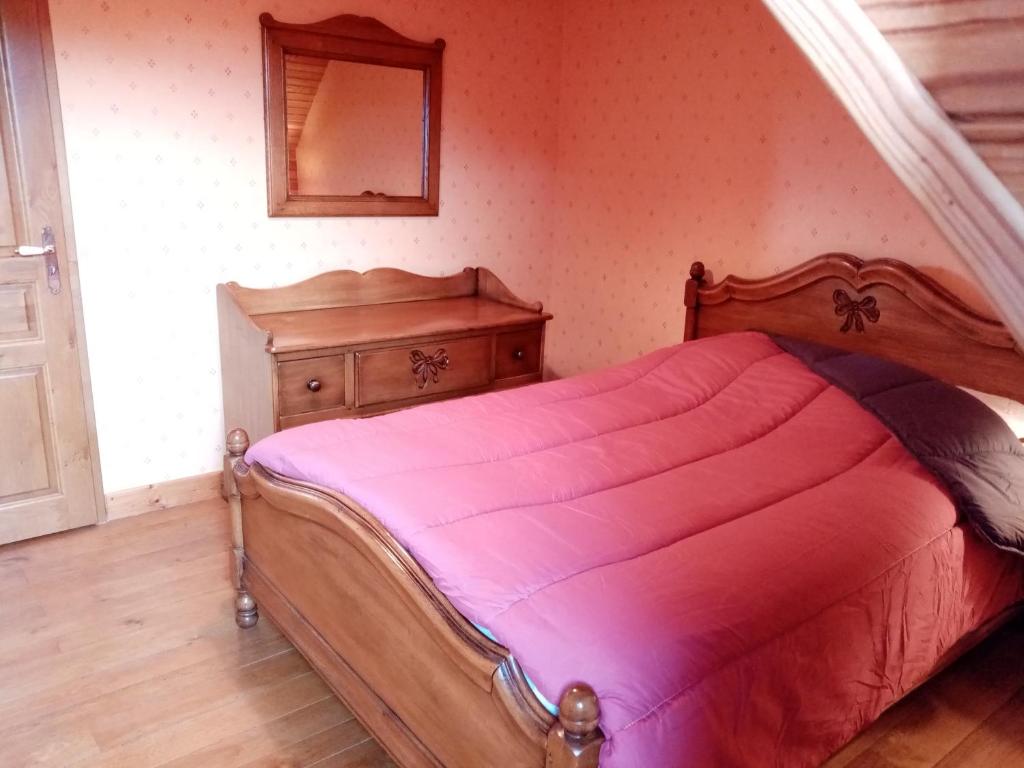 Postel nebo postele na pokoji v ubytování Gîte du pêcheur