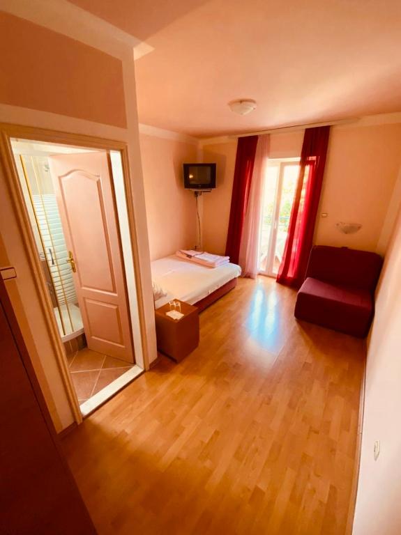 B&B Guest House Vasiljevic - Double Or Twin Room With Terrace