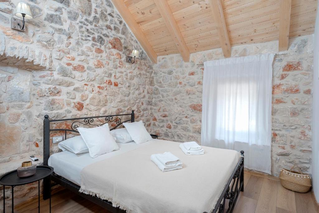 Posteľ alebo postele v izbe v ubytovaní Rustic Villa Island Hvar