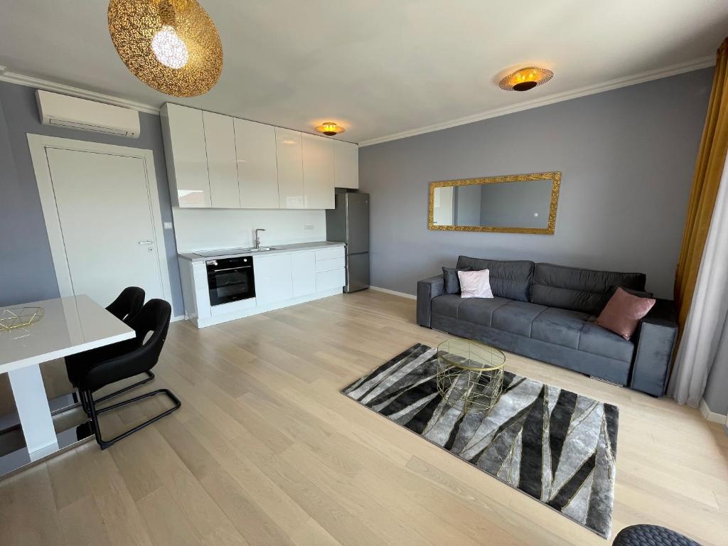 Kuchyň nebo kuchyňský kout v ubytování Lux Nanea Apartment