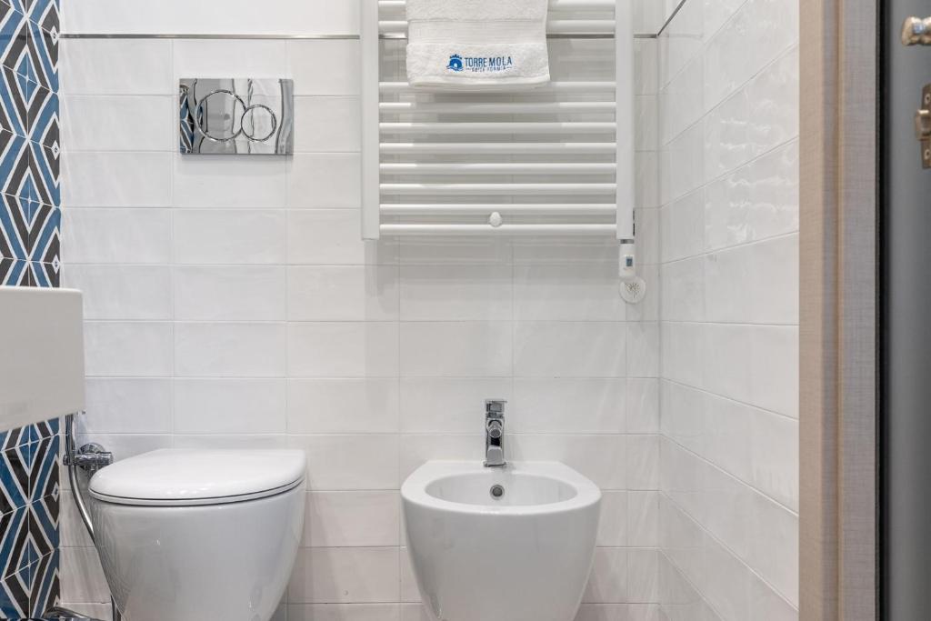 Koupelna v ubytování Torre Mola Suite
