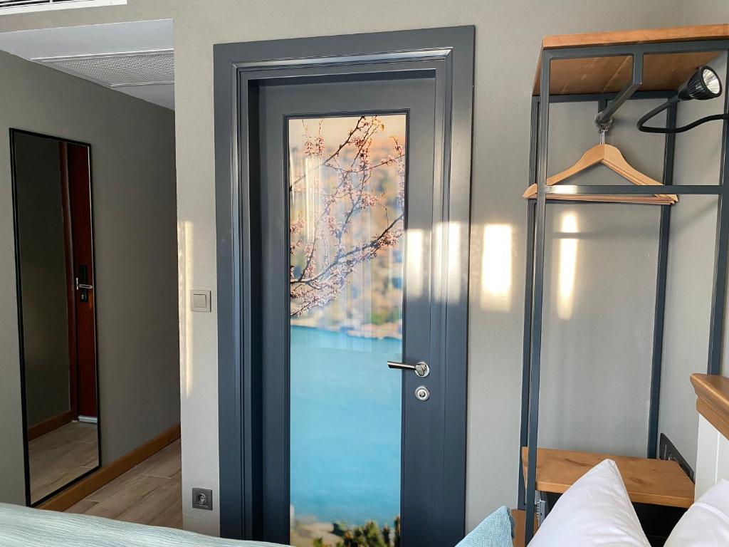 Istanbul Old City Colorful Houses Balat PETRION Hotel - 6