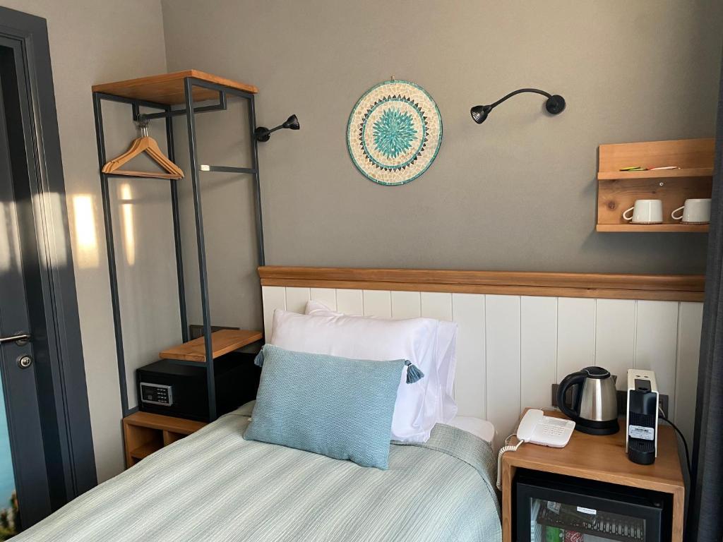 Istanbul Old City Colorful Houses Balat PETRION Hotel - 4