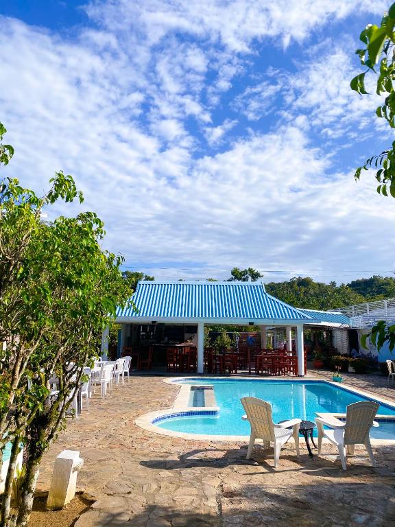 Piscina di LUTIX HOTELS o nelle vicinanze