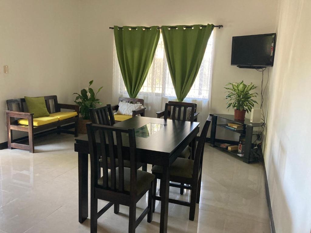 Casa Binisa Fresca y agradable - Herenhuis Met Twee Slaapkamers