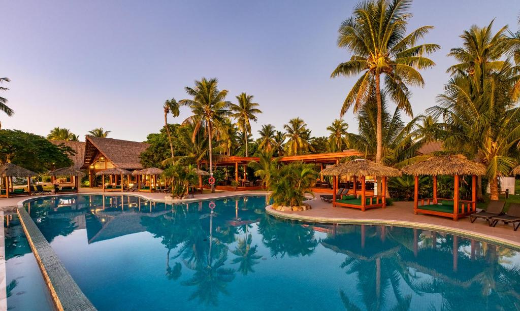 Bazén v ubytování Lomani Island Resort – Adults Only nebo v jeho okolí