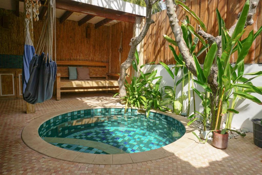 Bazén v ubytování Jawa House Private Villas nebo v jeho okolí