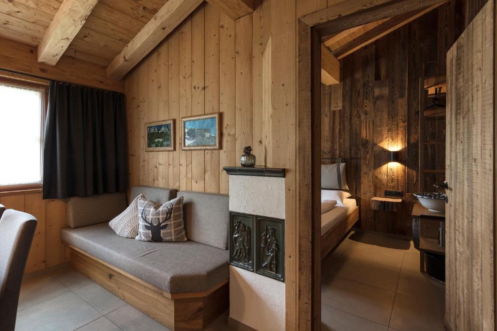 Posedenie v ubytovaní ArlBerglife Ferienresort