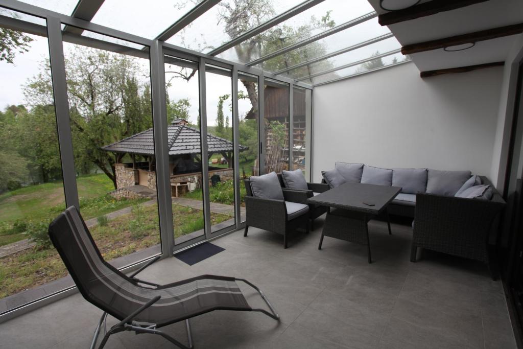 Posezení v ubytování Mulina River Lodge