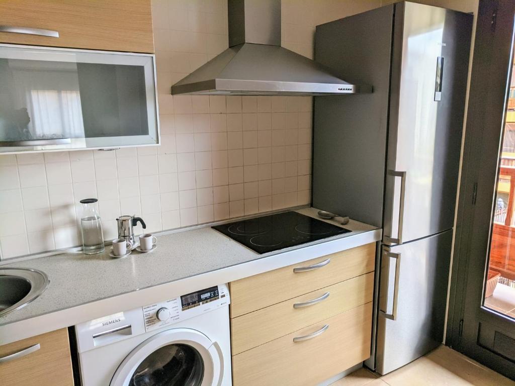 Kuchyňa alebo kuchynka v ubytovaní Espacioso apartamento de 2 dormitorios
