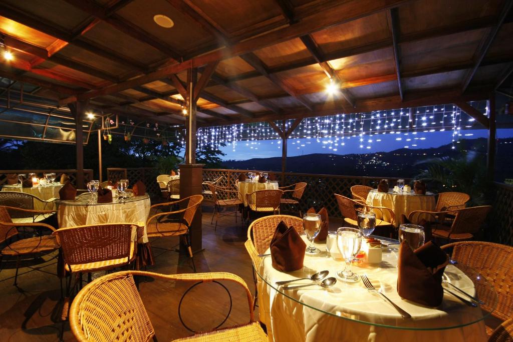 Restaurace v ubytování Citra Cikopo Hotel & Family Cottages