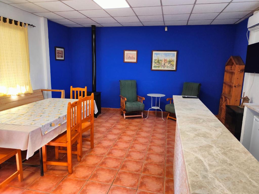 A seating area at La Venta de las Estrellas Casas Rurales
