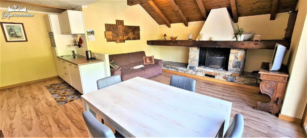 Kuchyňa alebo kuchynka v ubytovaní Chalet 1816 by Livigno Accomodation