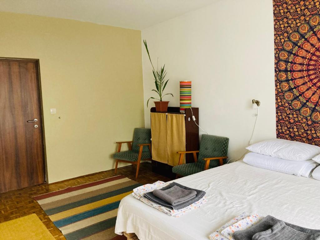 Booking.com: ChillHome Apartman , Balatonalmádi, Magyarország - 26  Vendégértékelések . Foglaljon szállodában!