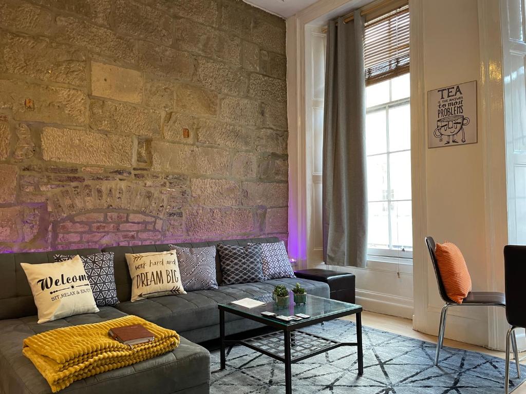 Earl Grey Flat By Hnfc Stays - Finest Tea & Coffee