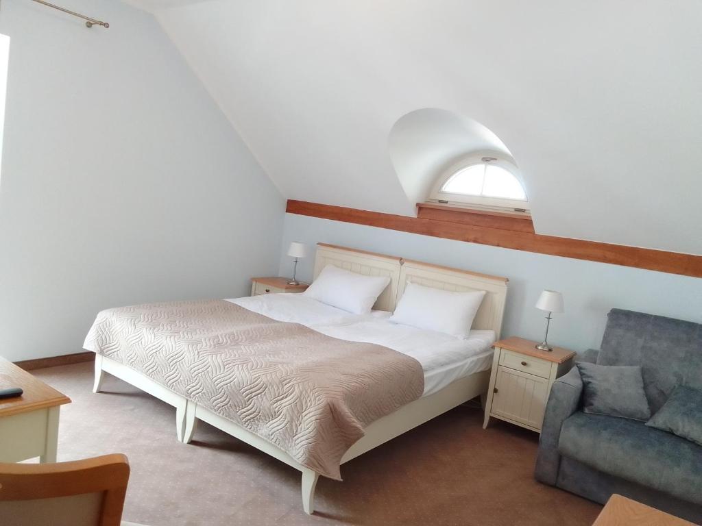 Biały Dom Kazimierski - 10