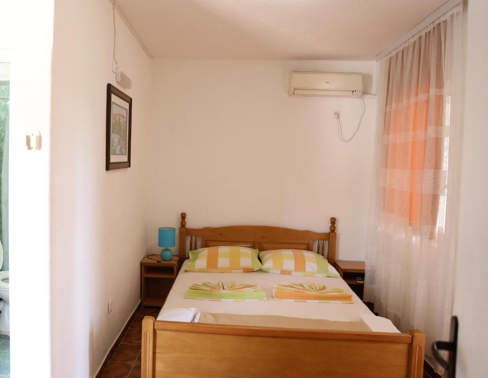 Friendly House - 