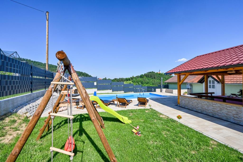 Príroda v okolí dovolenkového domu