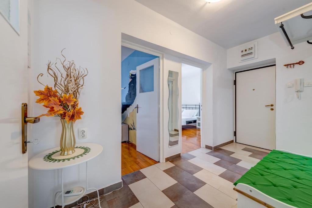 TV a/nebo společenská místnost v ubytování LCT City Nest Apartment