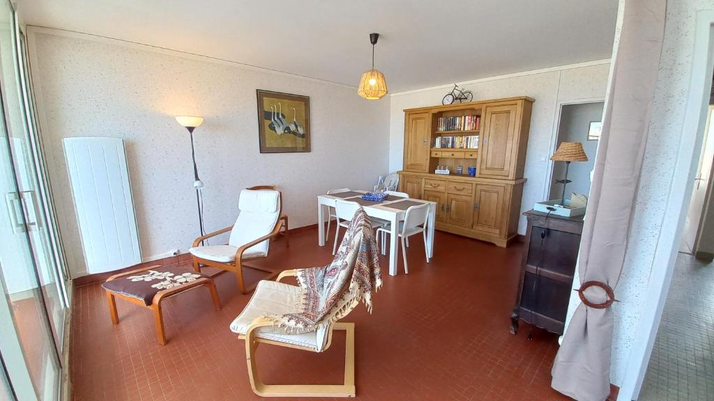 Fotografie z fotogalerie ubytování LES FLOTS BLEUS - Appartement 2 chambres vue mer v destinaci Saint-Jean-de-Monts
