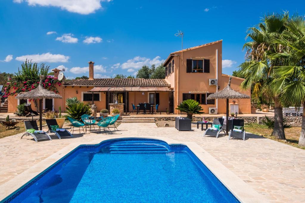 Bazén v ubytování Ideal Property Mallorca - Can Frit nebo v jeho okolí
