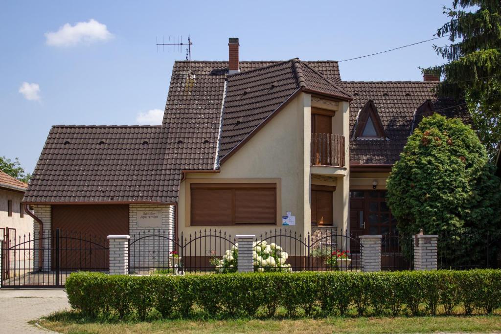 Sándor Apartman 5700 Gyula, Kétmalom utca 16/C. kép - 1