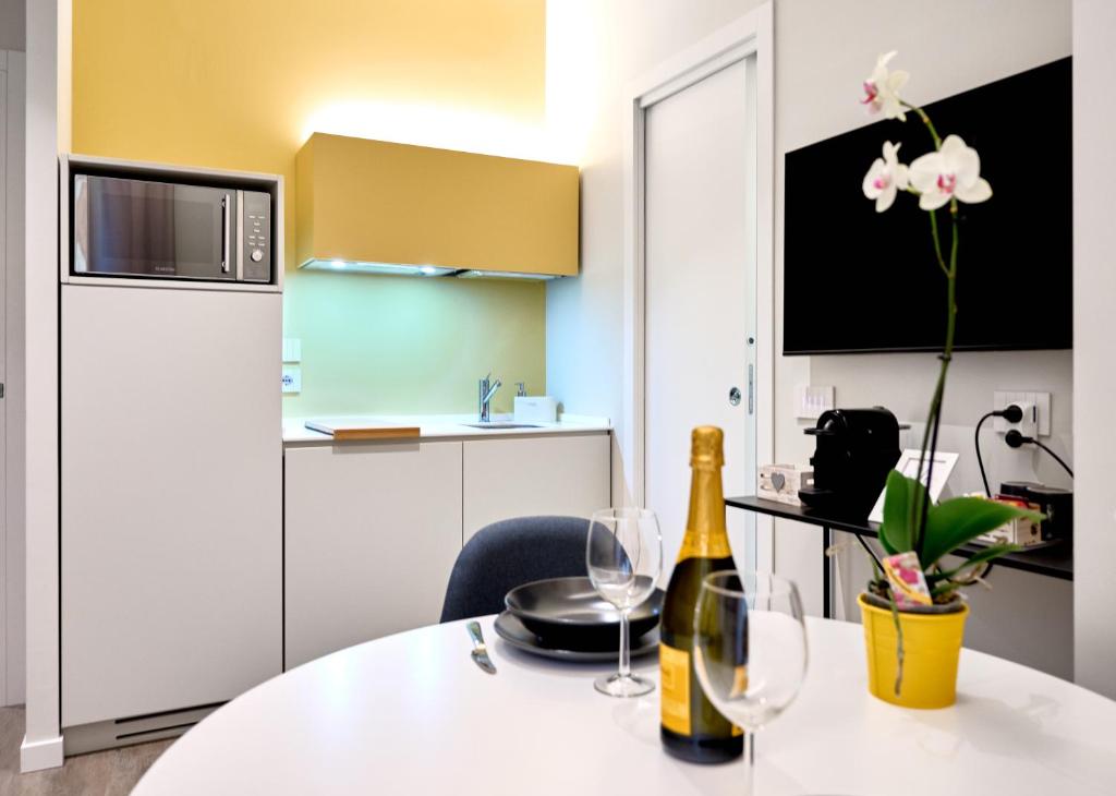 DONATELLO11 Milan Apartments by Hospity - 8