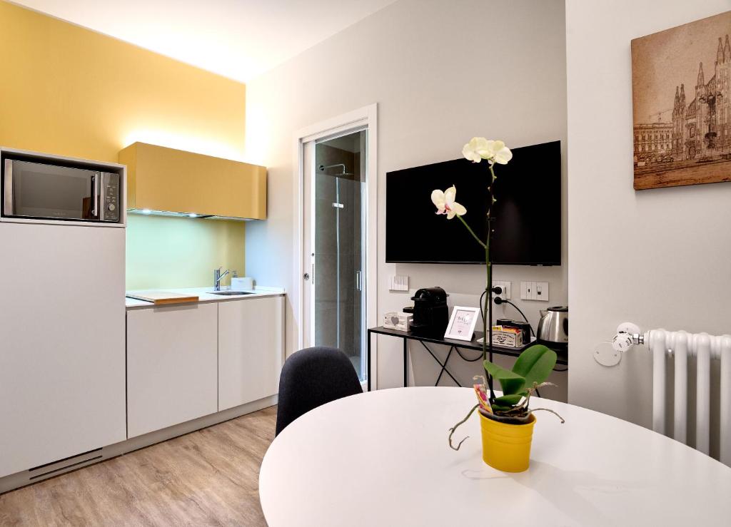 DONATELLO11 Milan Apartments by Hospity - 9