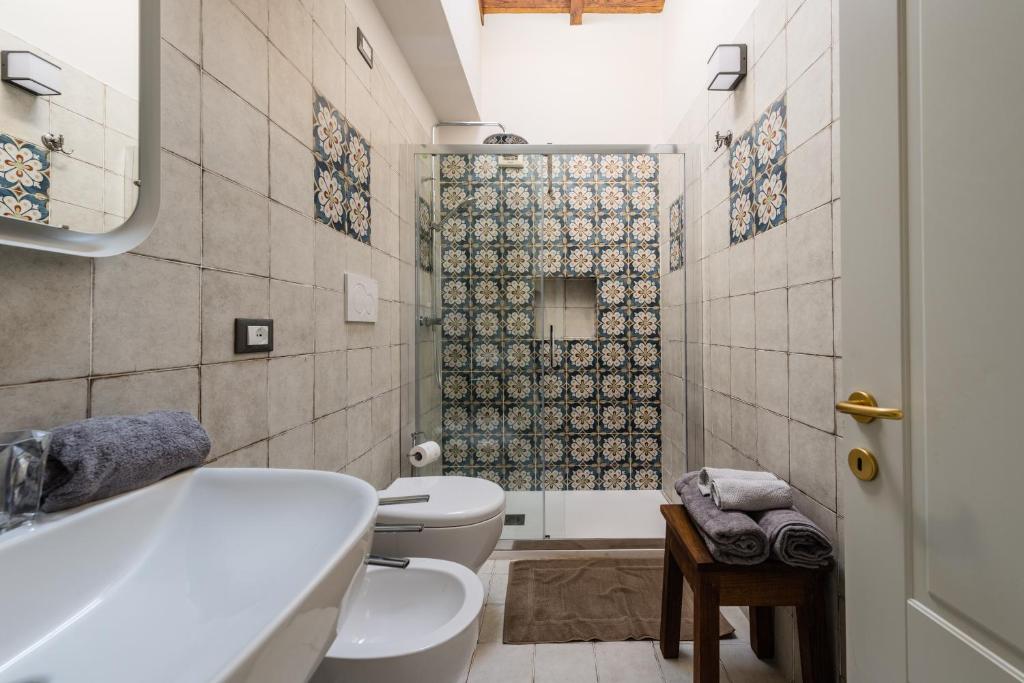 Gli specchi - Steps to the walls - 2 SmartTV - 11