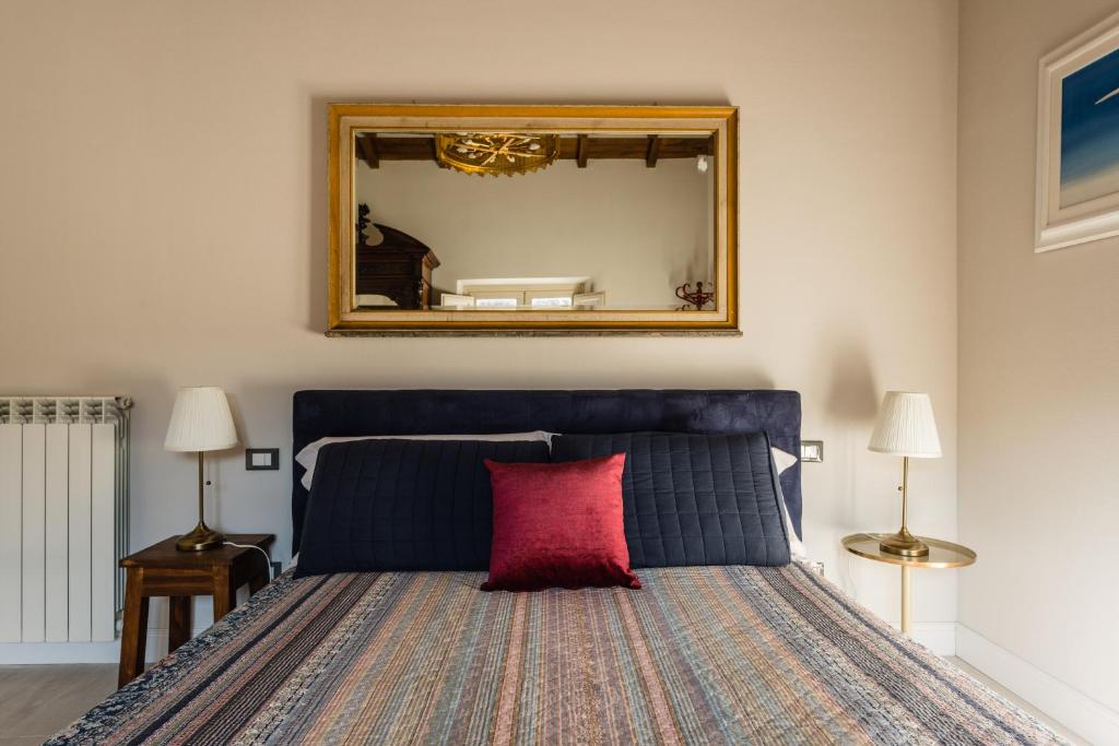 Gli specchi - Steps to the walls - 2 SmartTV - 19