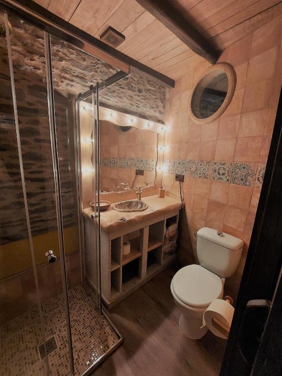 Kúpeľňa v ubytovaní Fogar de Breogán