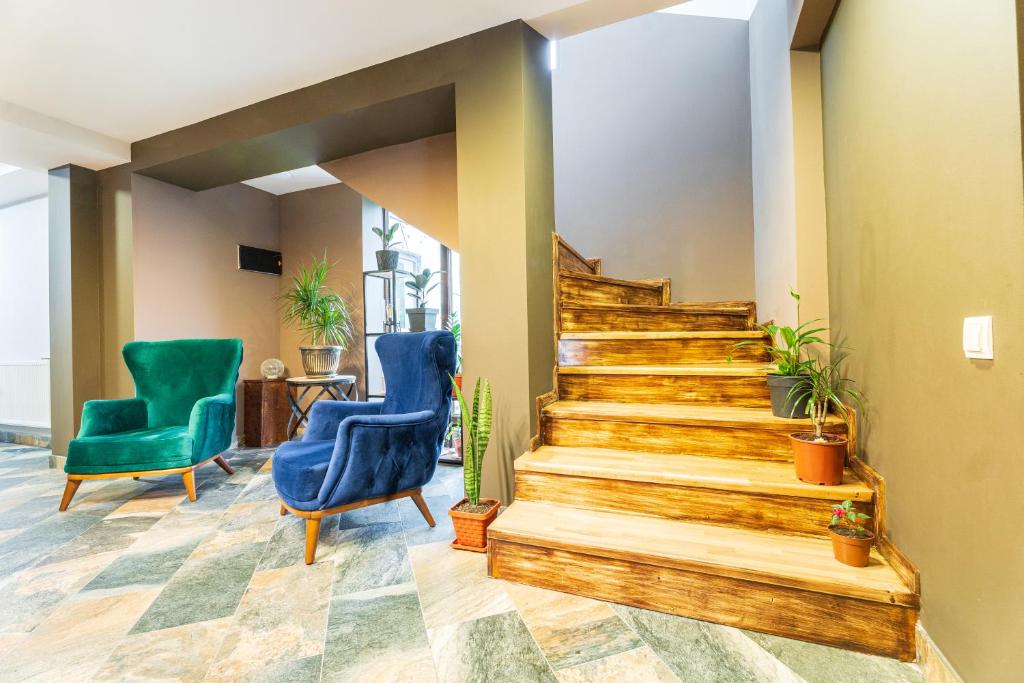 Posezení v ubytování Hotel Chatini Mestia