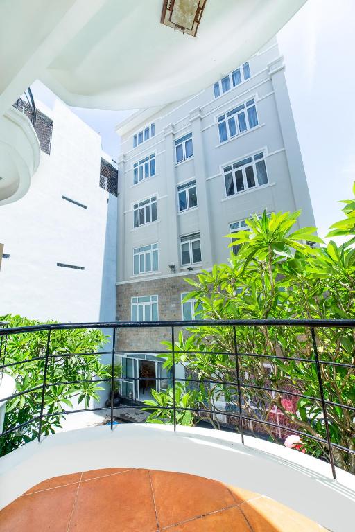 Balkón nebo terasa v ubytování Gold Coast Da Nang Hotel