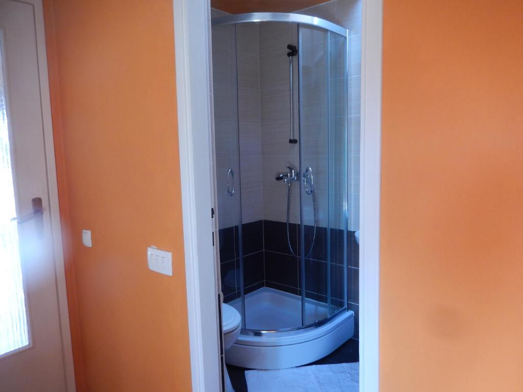 Kúpeľňa v ubytovaní Apartments Krajančić