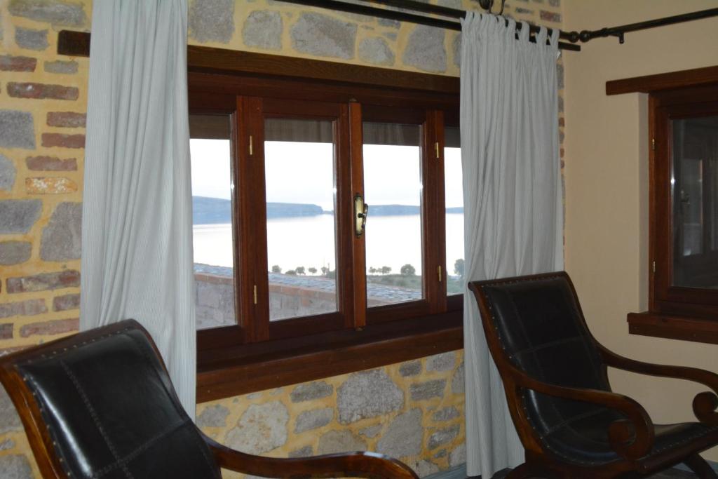 Lesvos Tower House Komninos - One-Bedroom Villa