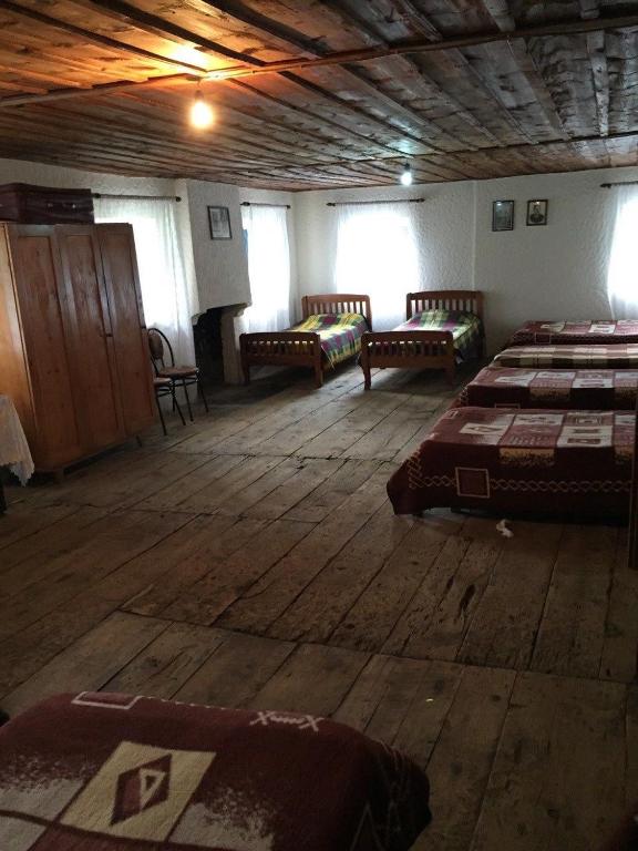 Postelja oz. postelje v sobi nastanitve Kulla e Sadri Lukes