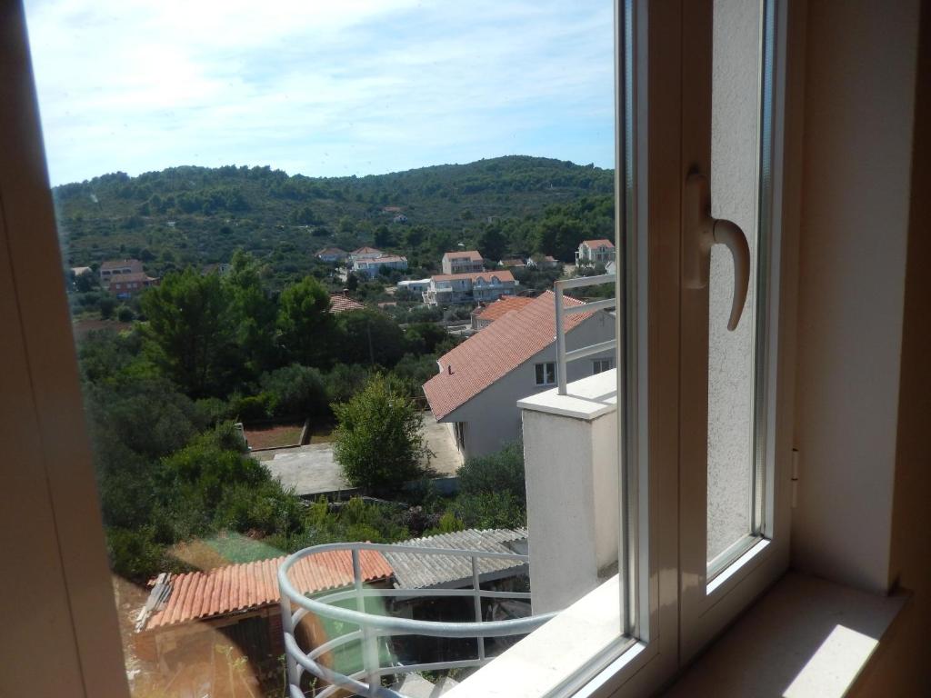 Výhľad na hory alebo výhľad na hory priamo z apartmánu