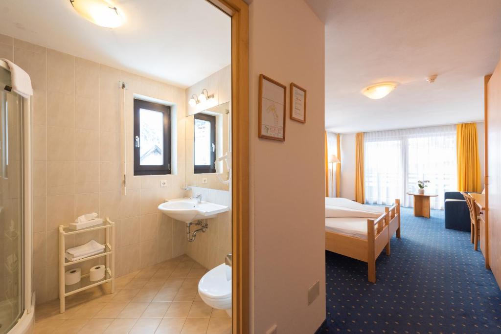 Koupelna v ubytování Hotel Julius Payer