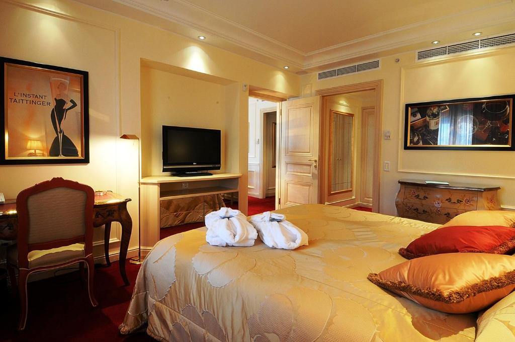 Posteľ alebo postele v izbe v ubytovaní Club Hotel Casino Loutraki